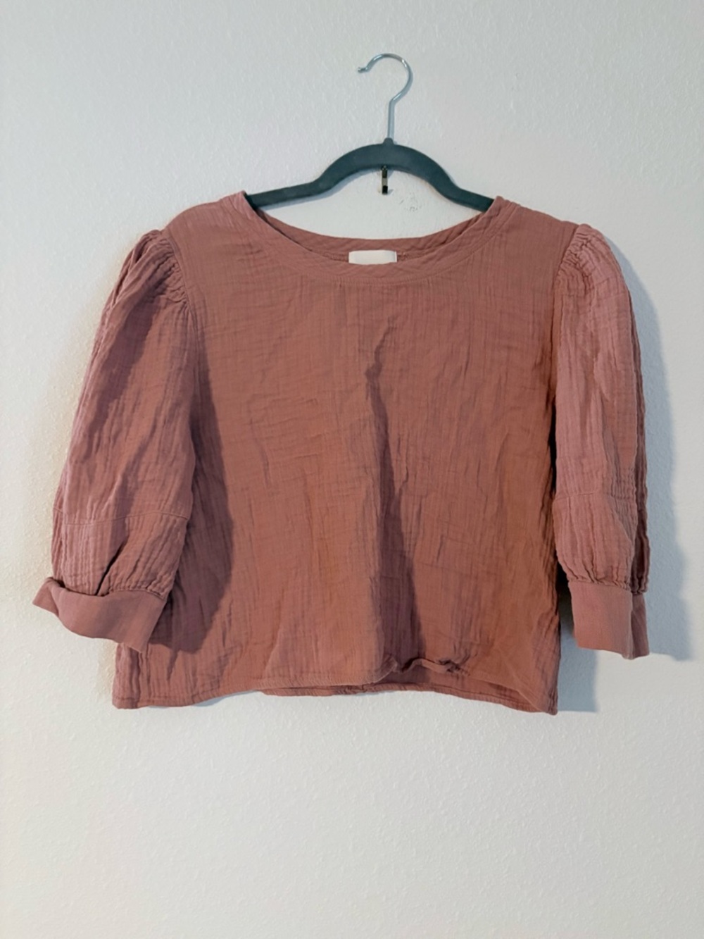 Woven Puff-Sleeve Blouse in Dusty Rose